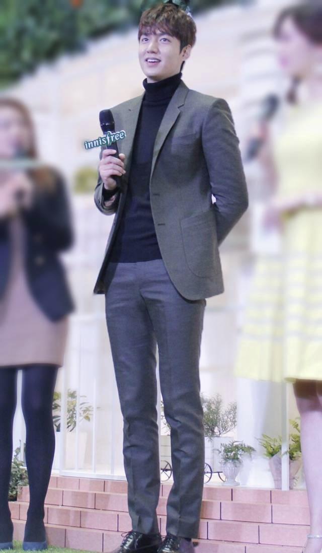 韩国明星李敏镐的西装穿搭大合集，花一样的男子，帅气十足